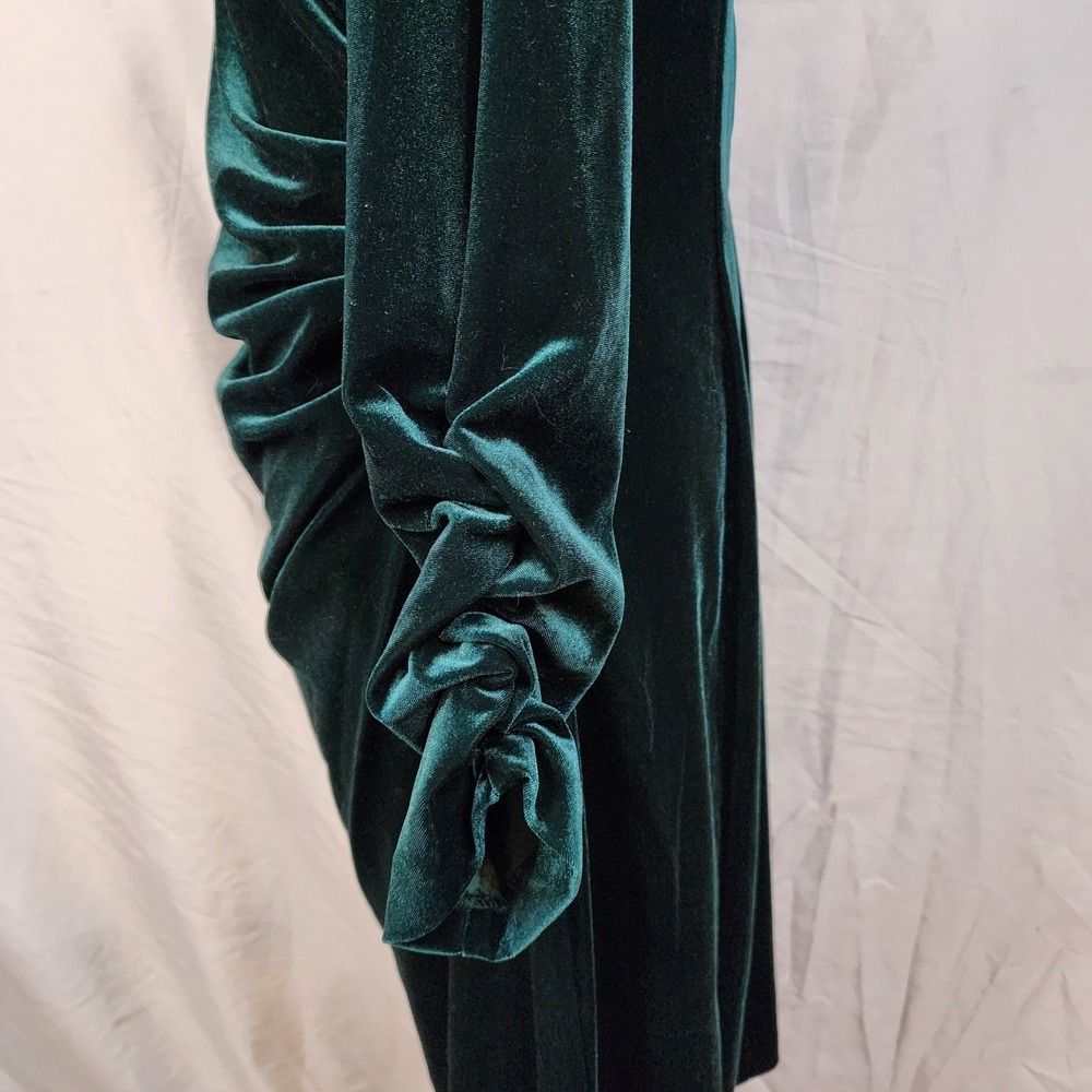 New! VINCE CAMUTO Size 14 Green Velvet Drape Ruched Knee Length Cocktail Dress - Picture 9 of 13